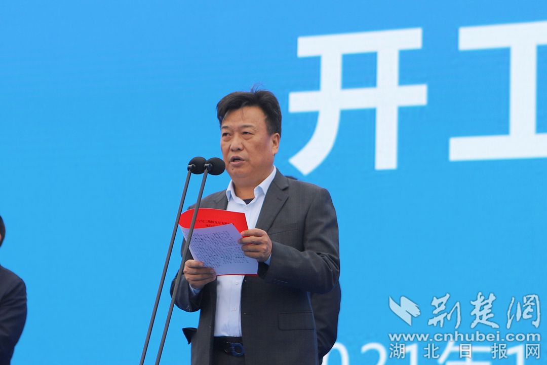 三宁公司董事长李万清介绍项目情况。唐姝亚 摄.JPG.JPG