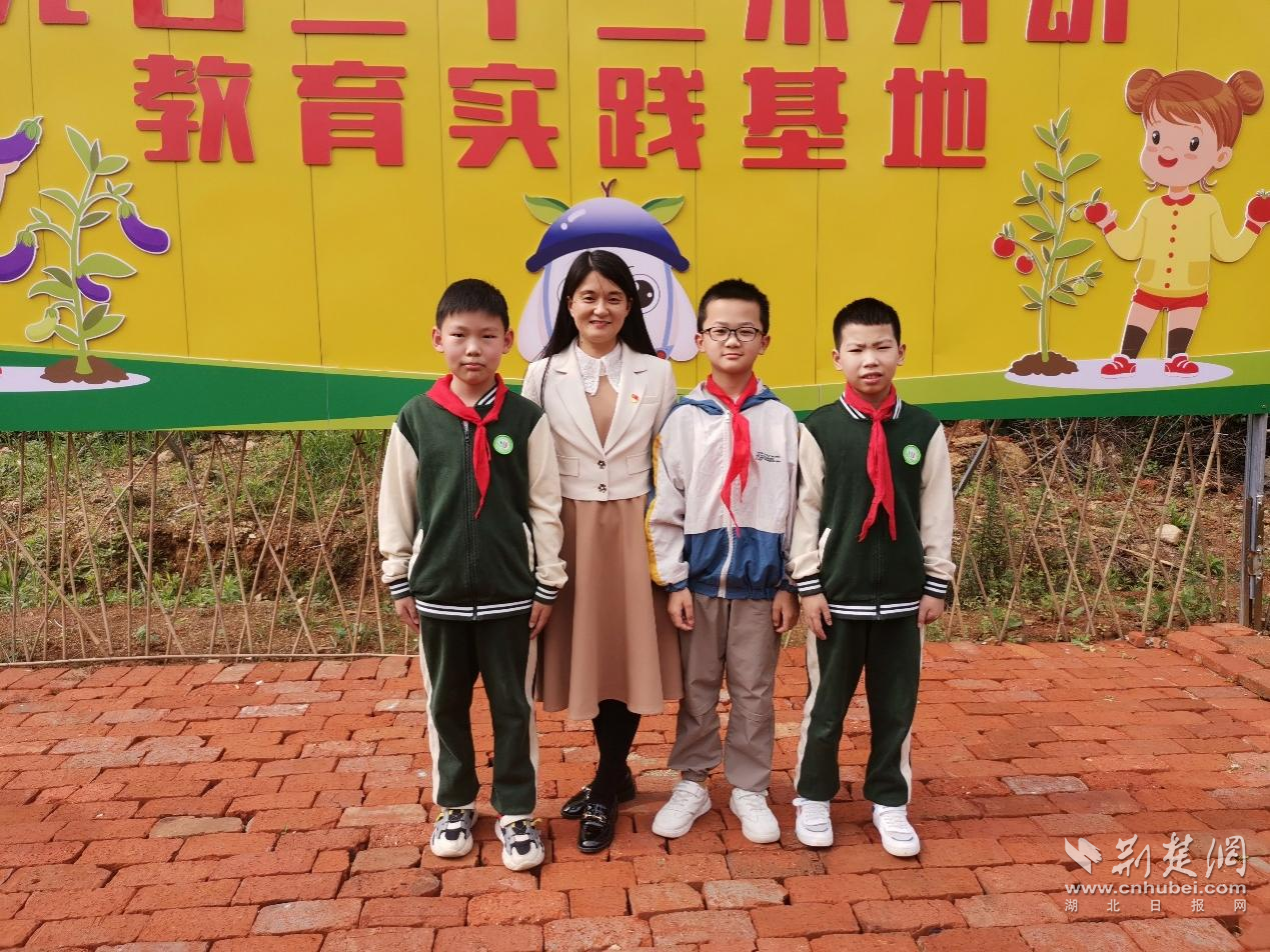 李玉琴2.png.png