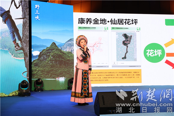 现场推介旅游景点.jpg