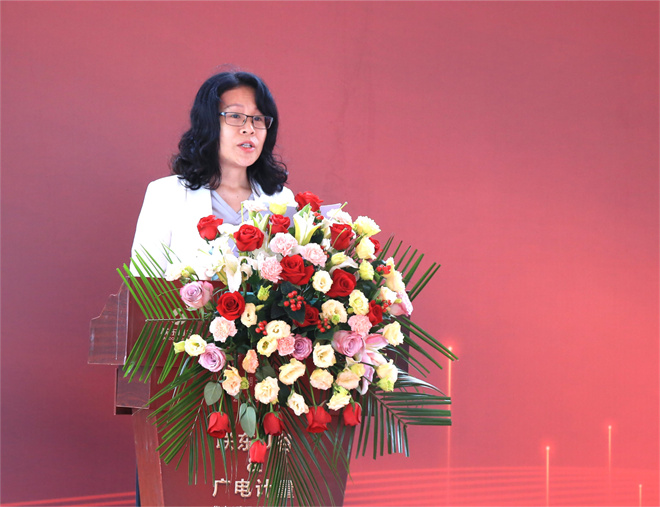 李瑜.jpg