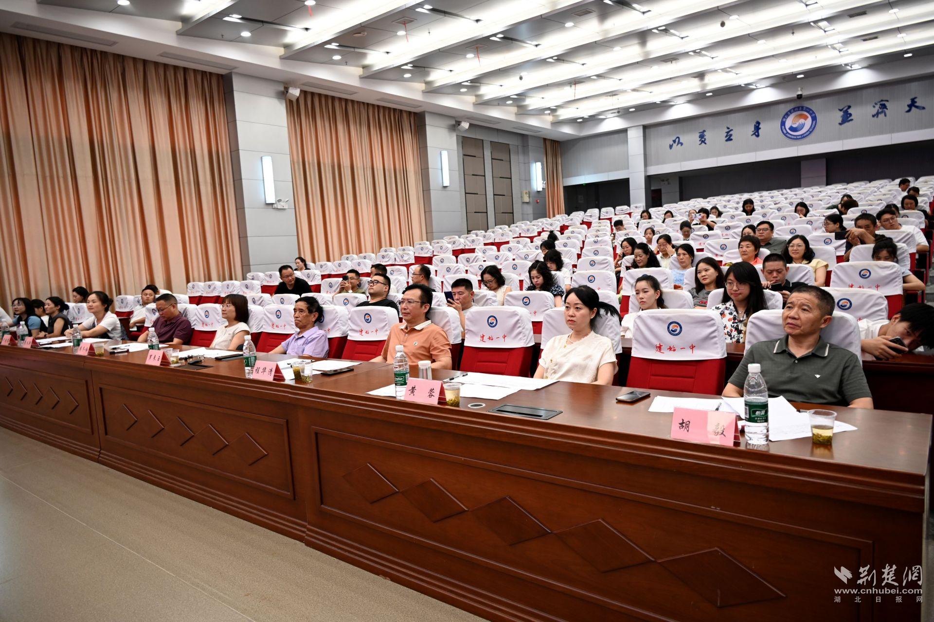 微信图片_20250724184342.jpg.jpg