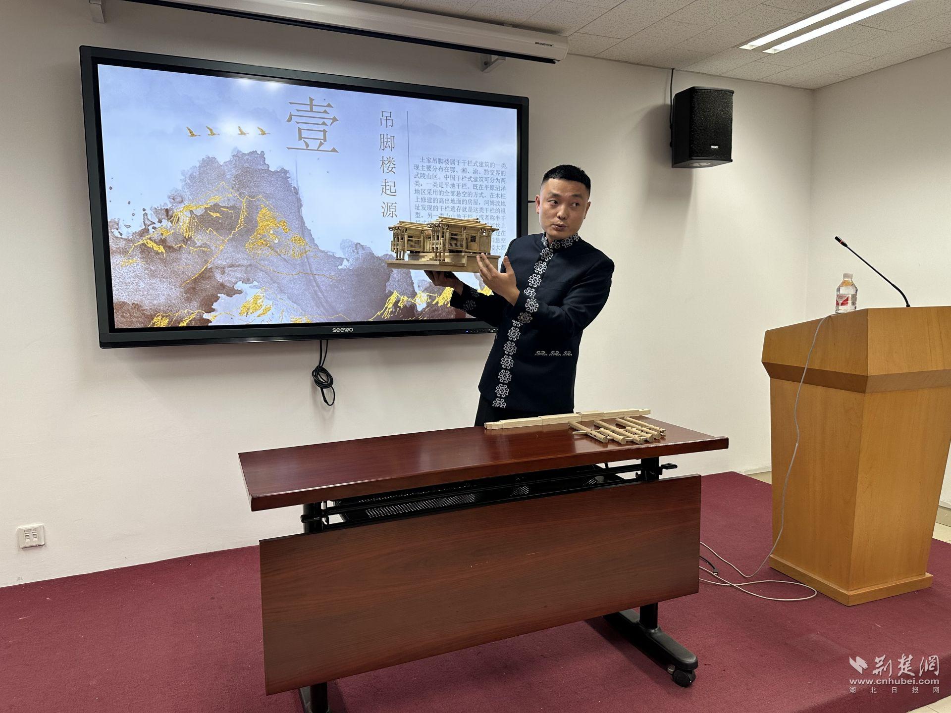 微信图片_20250630160146.jpg.jpg