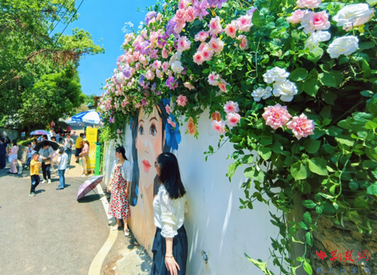 石勇 摄.png.png