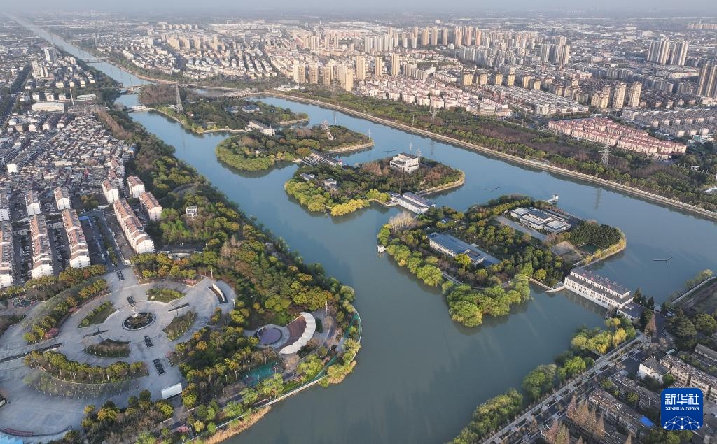 奔腾向前的大江大河