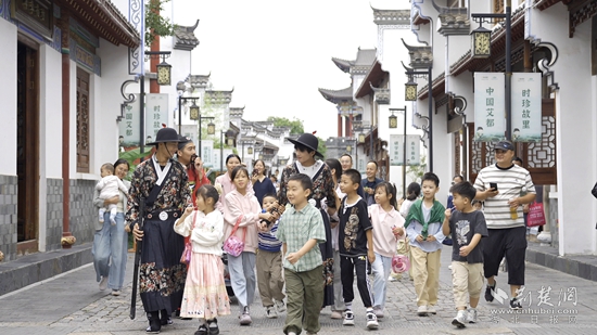 蕲春李时珍文化旅游区.jpg