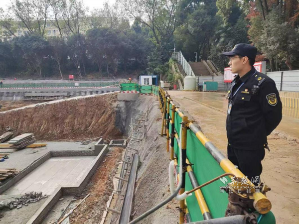 严管细治护蓝天，珞珈山街道用实干绘就绿色底色