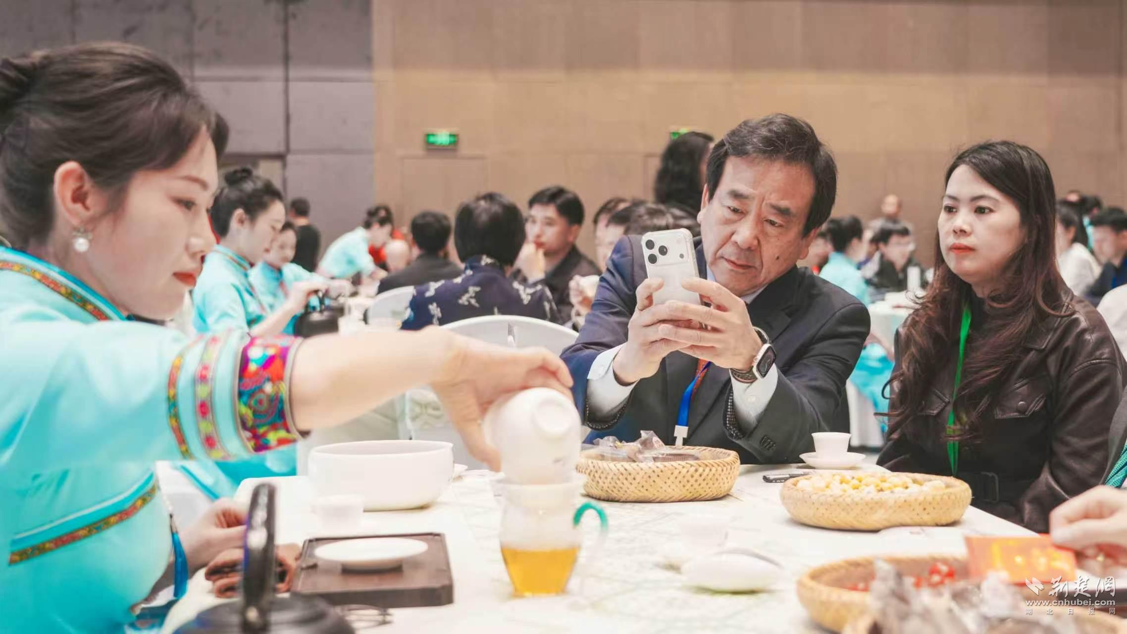 正在上传...