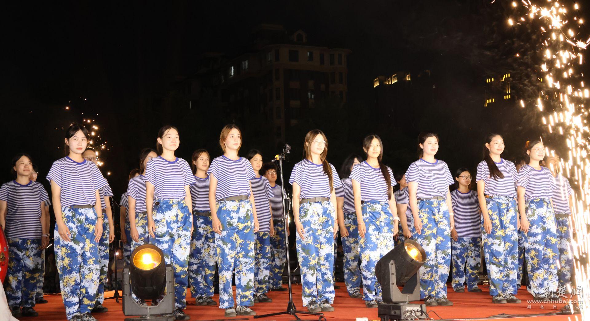 《万疆》现场。曾权贵 摄.JPG.JPG