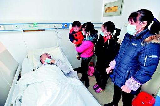 ����毴��Ŷ�Ů������ ����ҽԺ̽���ɷ�